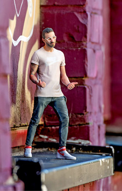 19_man_graffiti_01